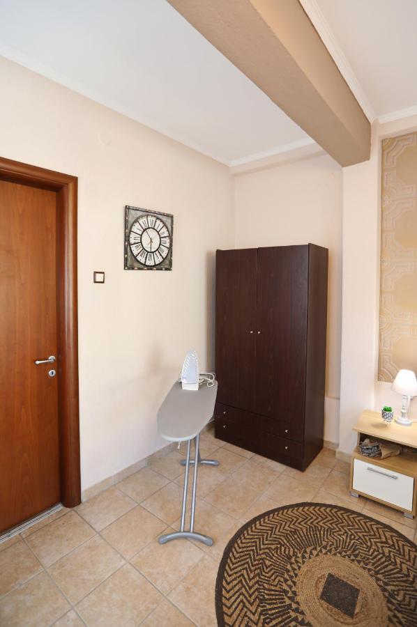 Niki'S Apartement Kavala Esterno foto